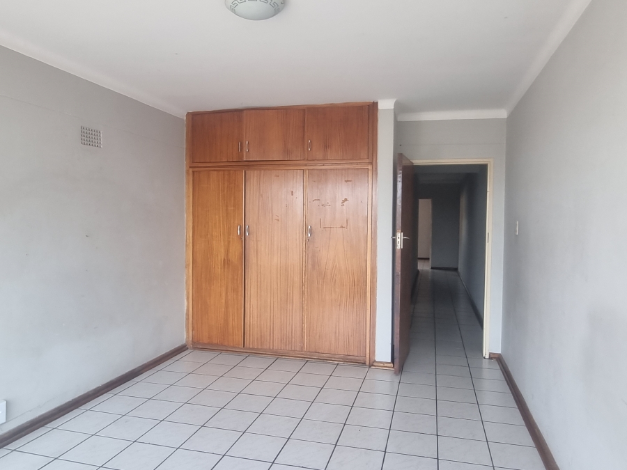 To Let 2 Bedroom Property for Rent in Krugersdorp Gauteng