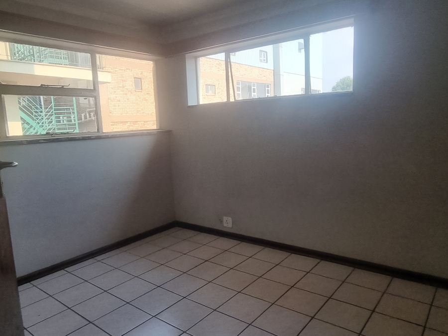 To Let 2 Bedroom Property for Rent in Krugersdorp Gauteng