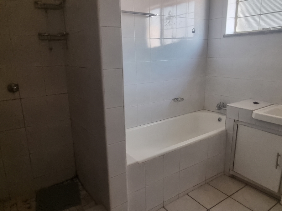 To Let 2 Bedroom Property for Rent in Krugersdorp Gauteng