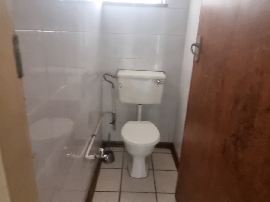 To Let 2 Bedroom Property for Rent in Krugersdorp Gauteng