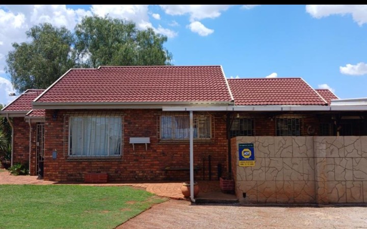 3 Bedroom Property for Sale in Meyerton Park Gauteng