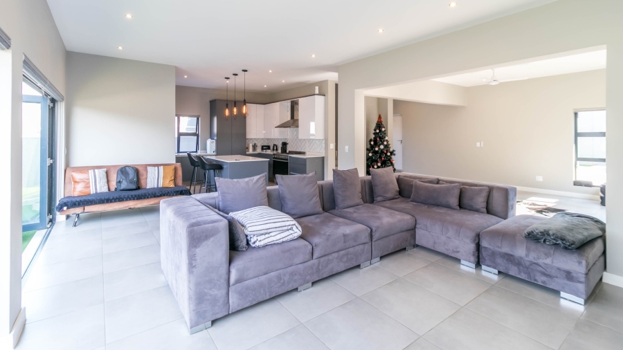 3 Bedroom Property for Sale in Olivedale Gauteng