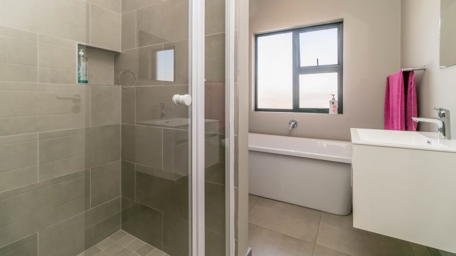 3 Bedroom Property for Sale in Olivedale Gauteng