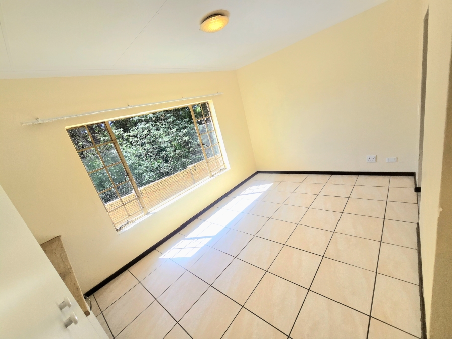 2 Bedroom Property for Sale in Vanderbijlpark SW 5 Gauteng