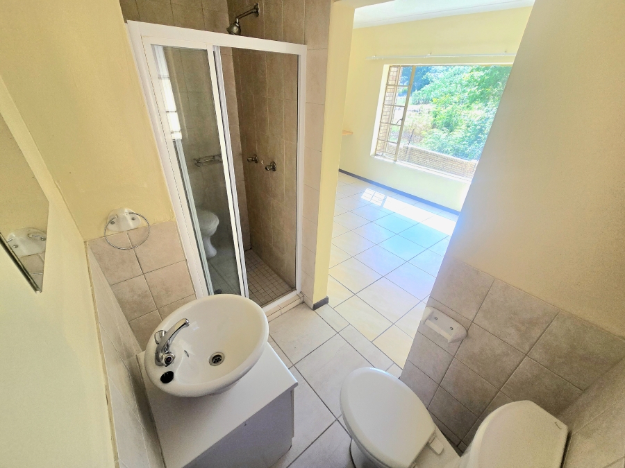 2 Bedroom Property for Sale in Vanderbijlpark SW 5 Gauteng