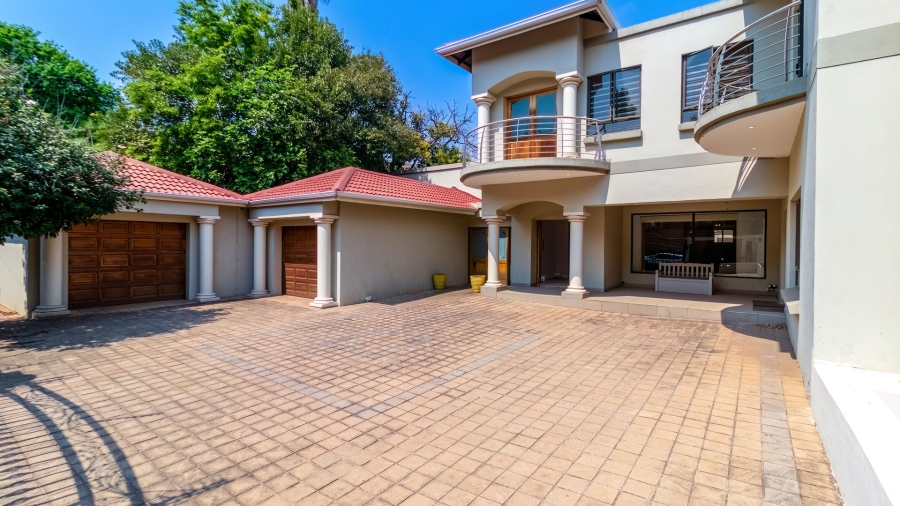 8 Bedroom Property for Sale in Bedfordview Gauteng