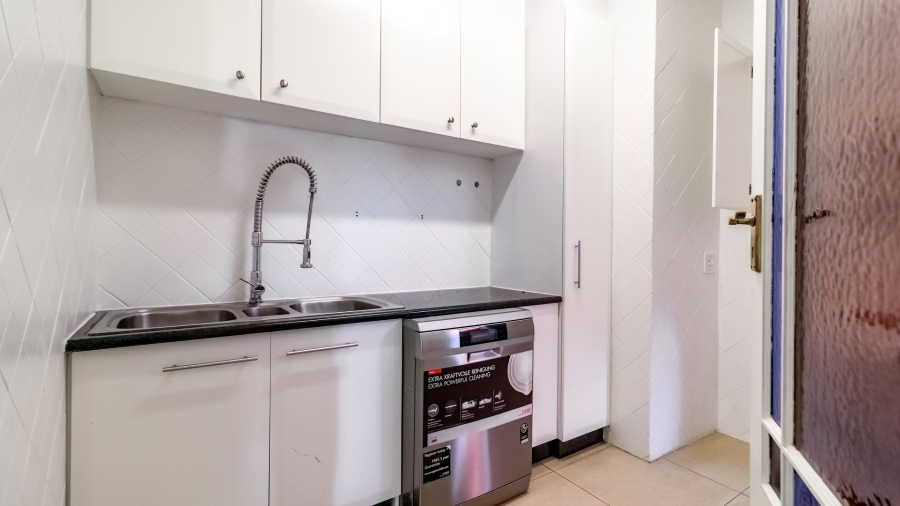 8 Bedroom Property for Sale in Bedfordview Gauteng