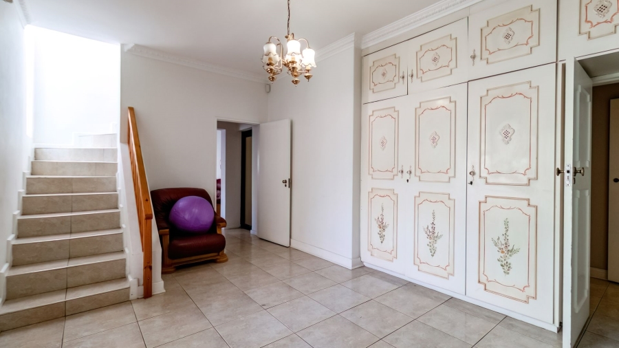 8 Bedroom Property for Sale in Bedfordview Gauteng