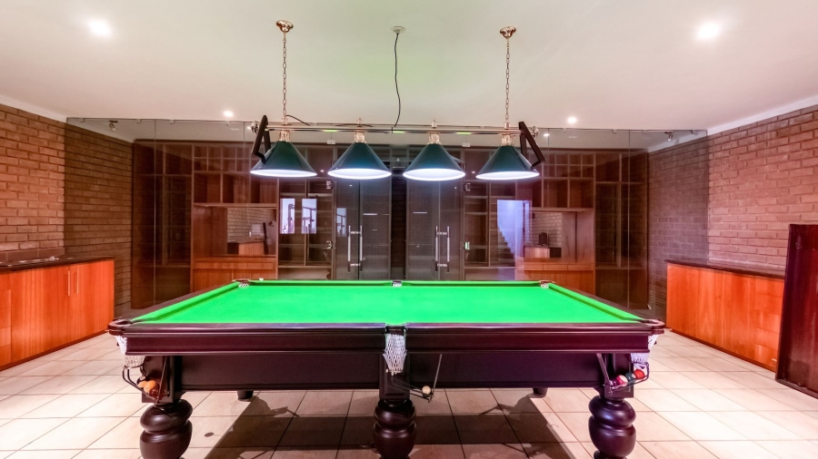 8 Bedroom Property for Sale in Bedfordview Gauteng