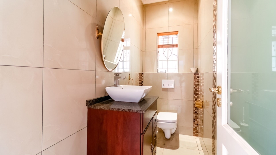 8 Bedroom Property for Sale in Bedfordview Gauteng