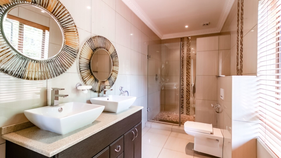 8 Bedroom Property for Sale in Bedfordview Gauteng