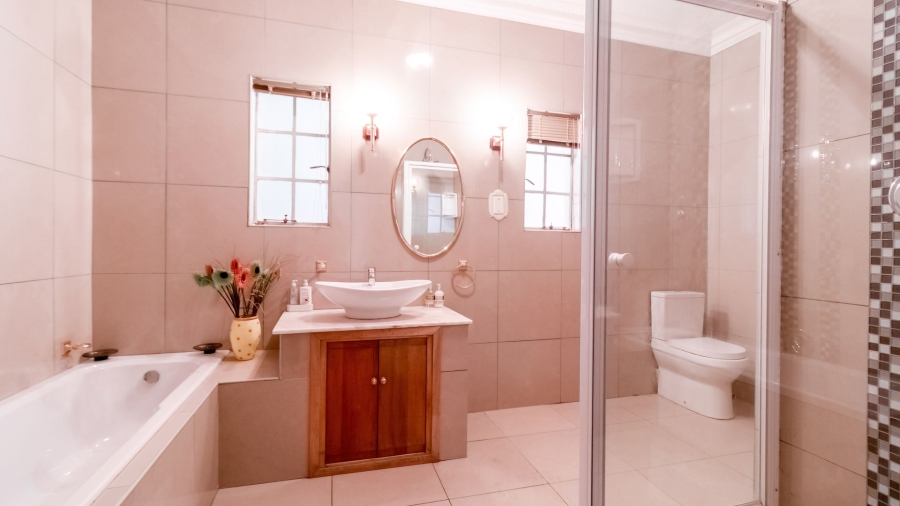 8 Bedroom Property for Sale in Bedfordview Gauteng