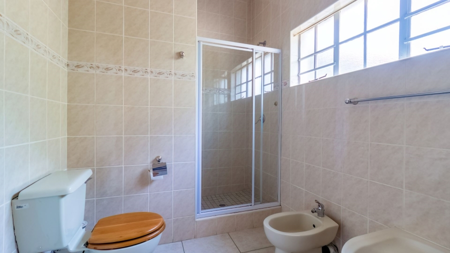 8 Bedroom Property for Sale in Bedfordview Gauteng