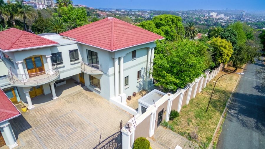 8 Bedroom Property for Sale in Bedfordview Gauteng