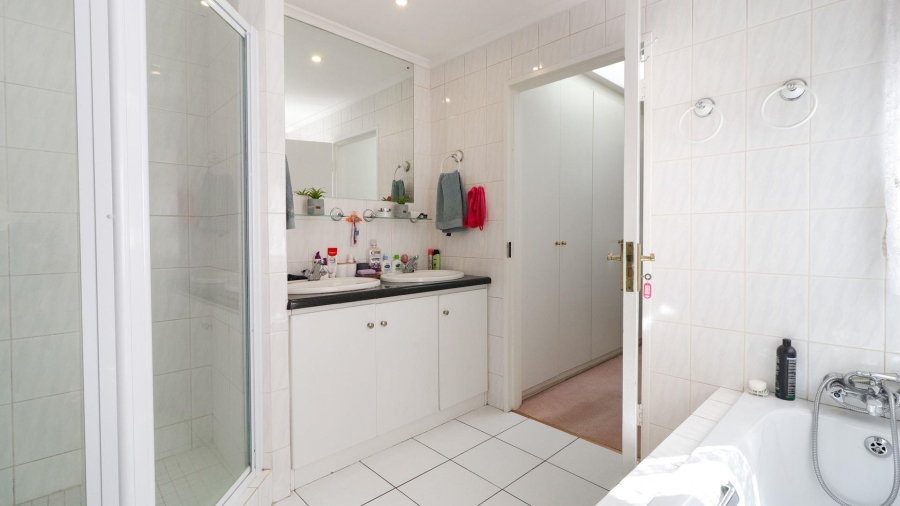 3 Bedroom Property for Sale in Rivonia Gauteng