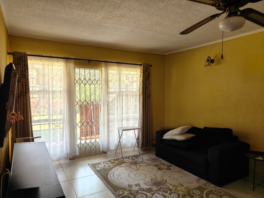 To Let 3 Bedroom Property for Rent in Three Rivers Proper Gauteng