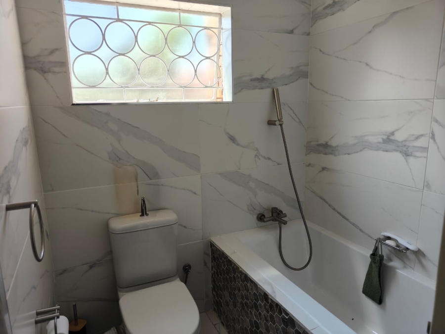 To Let 3 Bedroom Property for Rent in Three Rivers Proper Gauteng