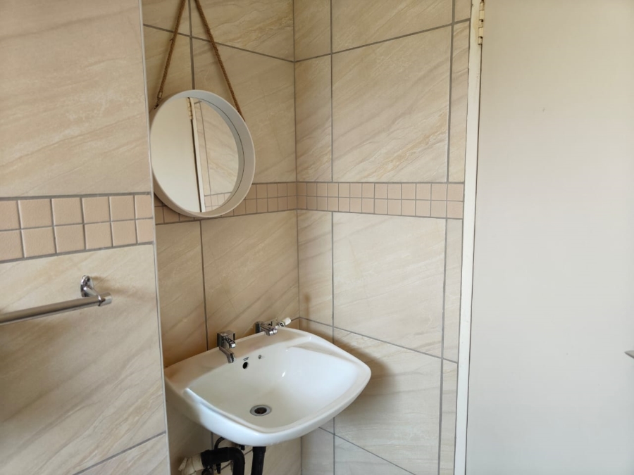 To Let 3 Bedroom Property for Rent in Three Rivers Proper Gauteng