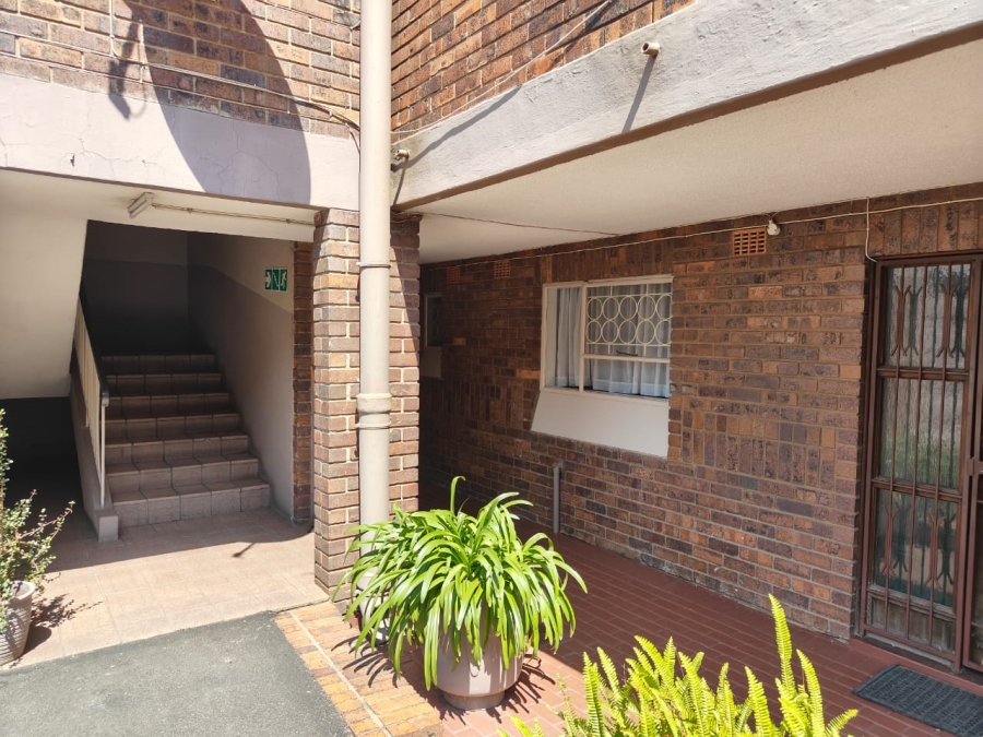 To Let 3 Bedroom Property for Rent in Three Rivers Proper Gauteng