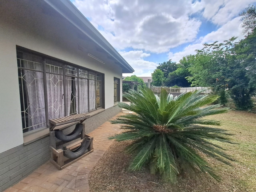 To Let 3 Bedroom Property for Rent in Three Rivers Gauteng