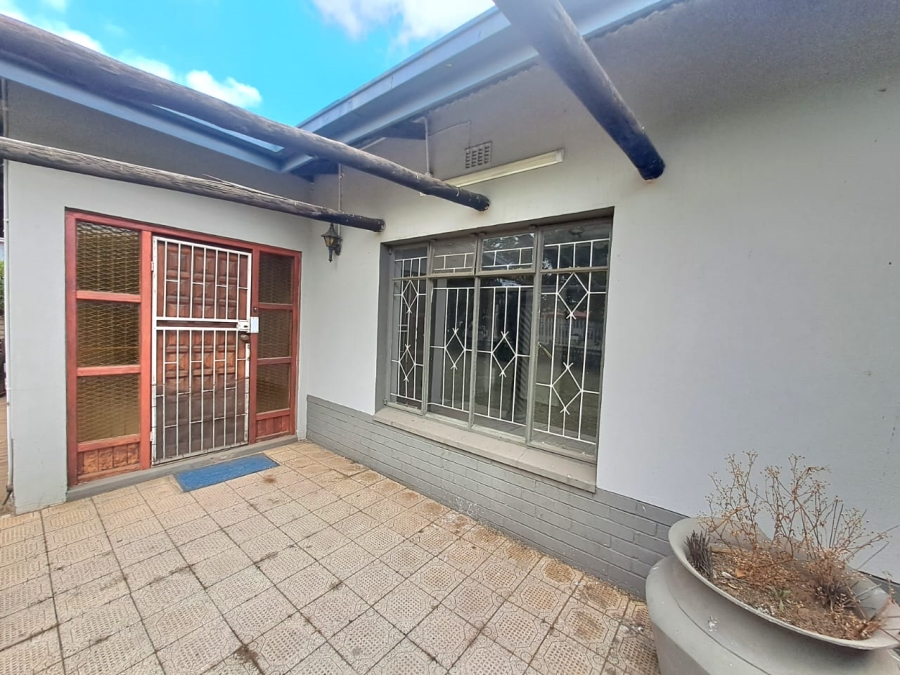 To Let 3 Bedroom Property for Rent in Three Rivers Gauteng