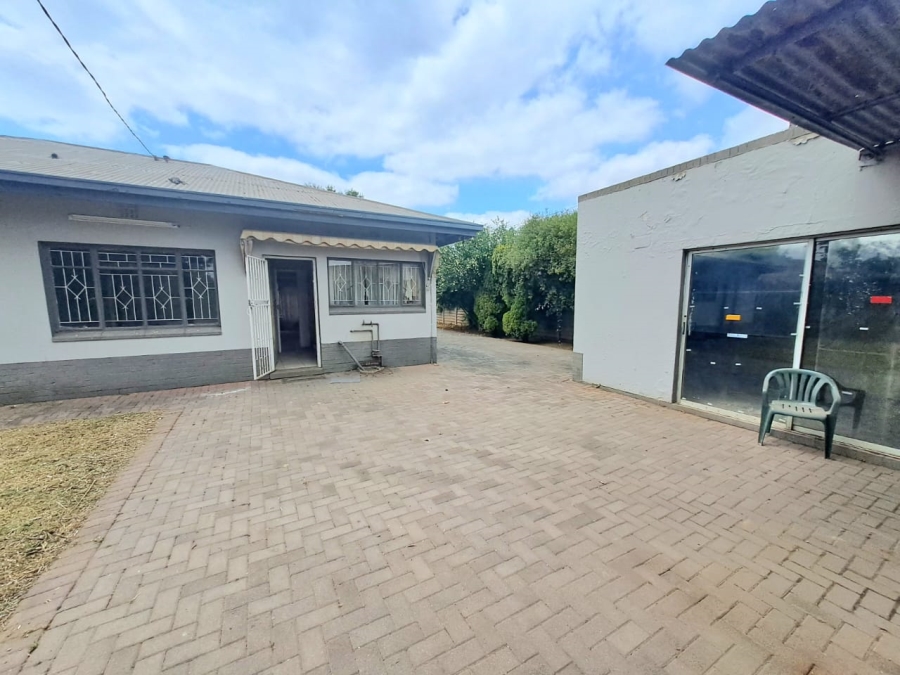 To Let 3 Bedroom Property for Rent in Three Rivers Gauteng