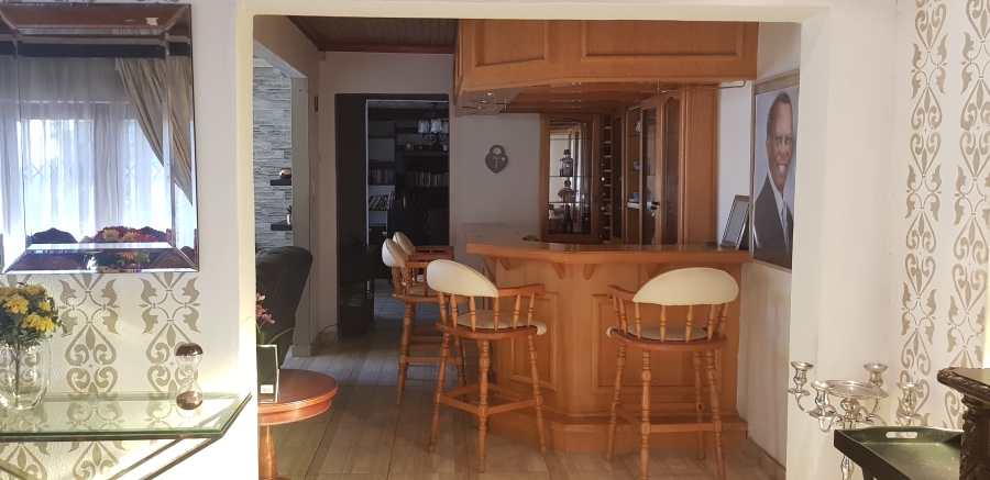 To Let 3 Bedroom Property for Rent in Brackenhurst Gauteng