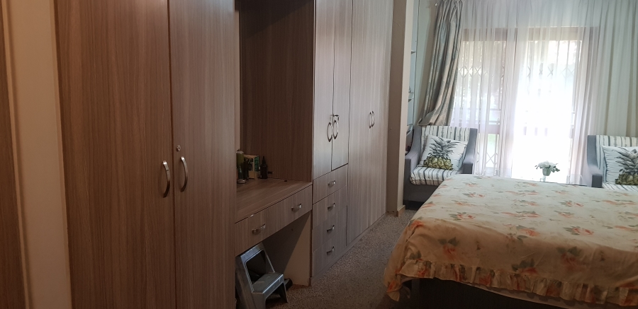To Let 3 Bedroom Property for Rent in Brackenhurst Gauteng
