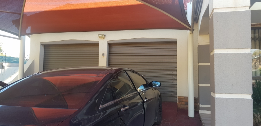 To Let 3 Bedroom Property for Rent in Brackenhurst Gauteng