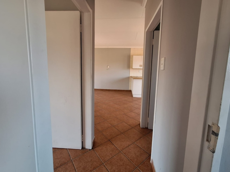 2 Bedroom Property for Sale in Rensburg Gauteng