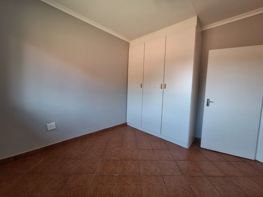 2 Bedroom Property for Sale in Rensburg Gauteng