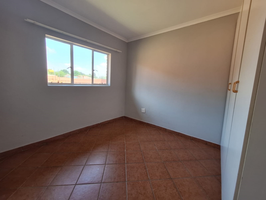 2 Bedroom Property for Sale in Rensburg Gauteng