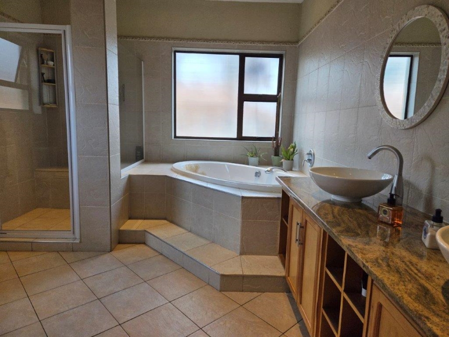 3 Bedroom Property for Sale in Libradene Gauteng