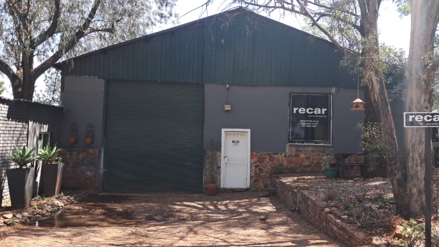 To Let commercial Property for Rent in Doornkloof Gauteng