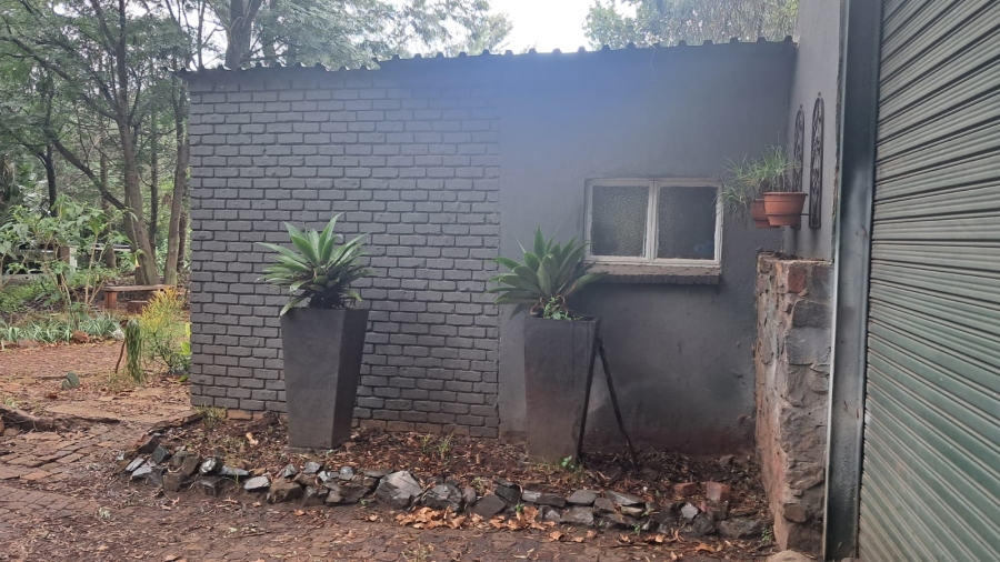 To Let commercial Property for Rent in Doornkloof Gauteng