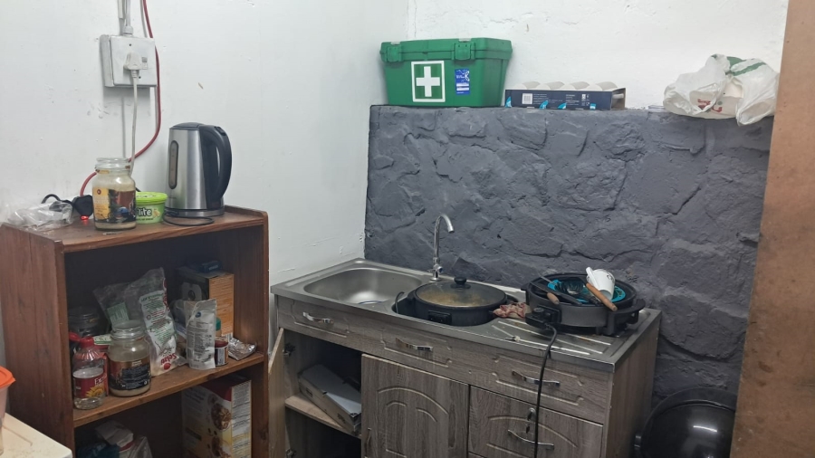 To Let commercial Property for Rent in Doornkloof Gauteng