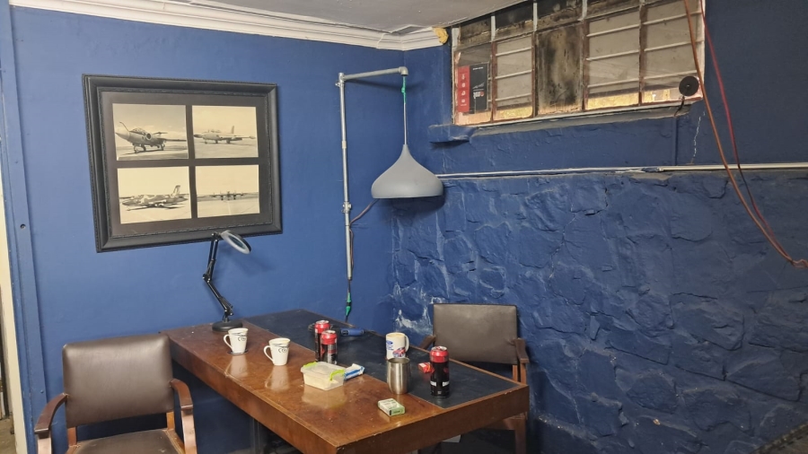 To Let commercial Property for Rent in Doornkloof Gauteng