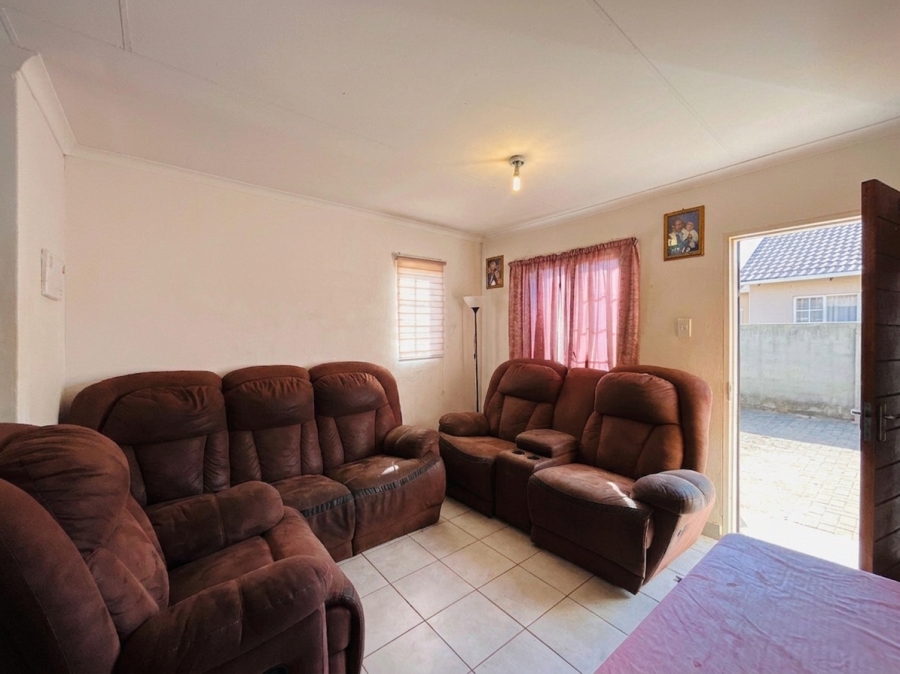 3 Bedroom Property for Sale in Savanna City Gauteng