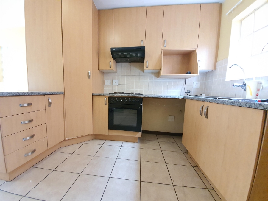 To Let 2 Bedroom Property for Rent in Birchleigh Gauteng