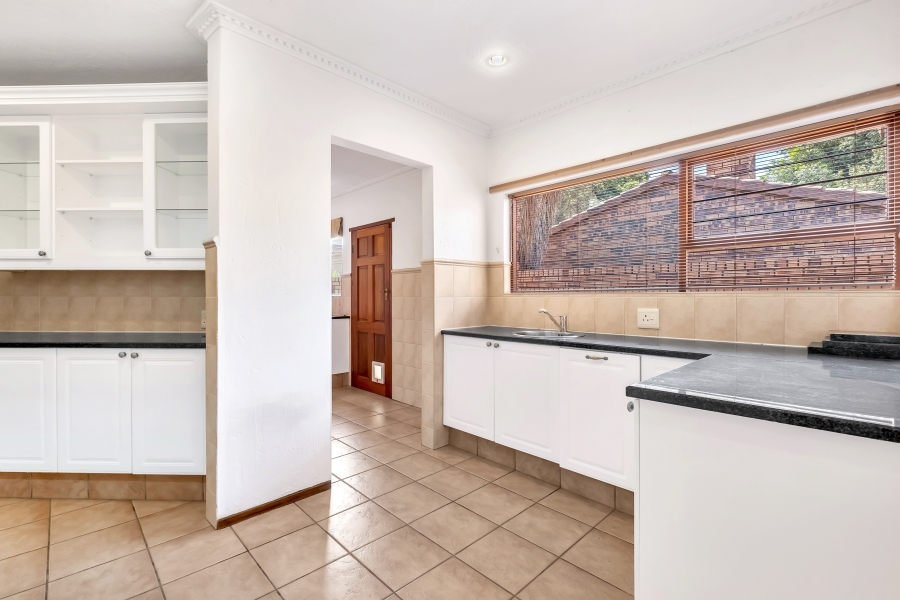 3 Bedroom Property for Sale in Linden Gauteng