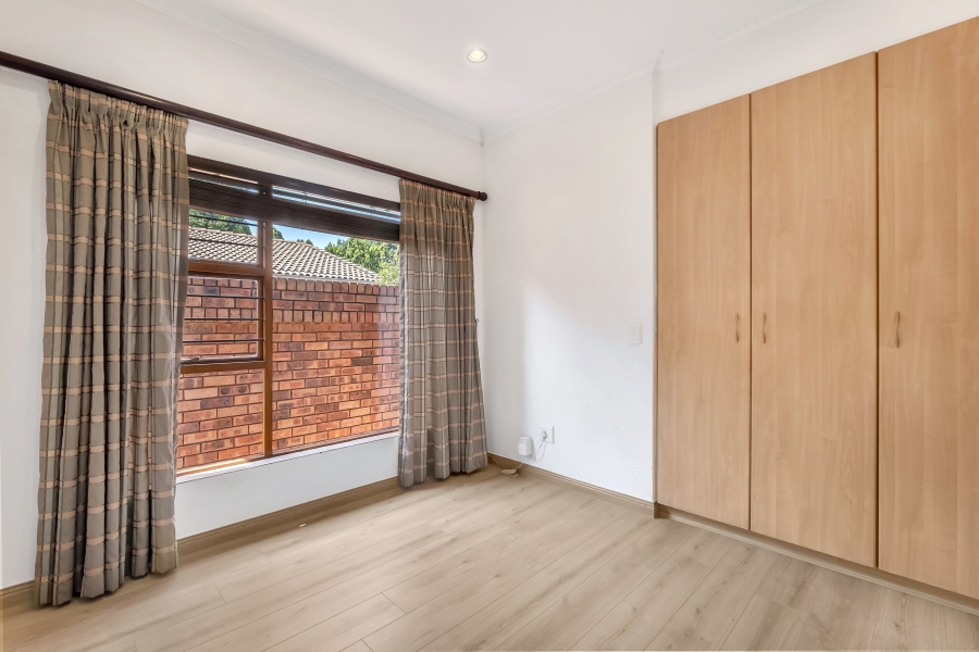 3 Bedroom Property for Sale in Linden Gauteng