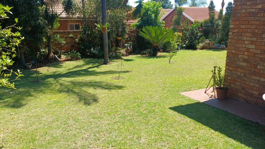 4 Bedroom Property for Sale in Amandasig Gauteng