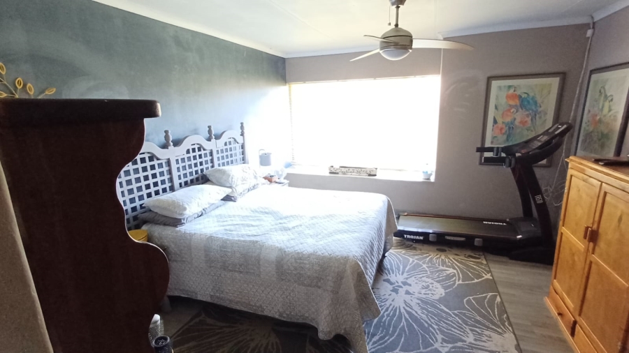 4 Bedroom Property for Sale in Amandasig Gauteng