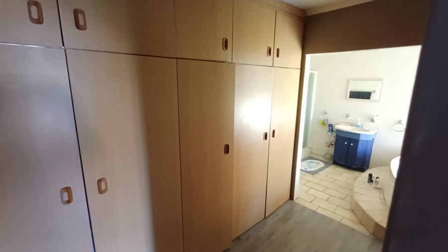 4 Bedroom Property for Sale in Amandasig Gauteng