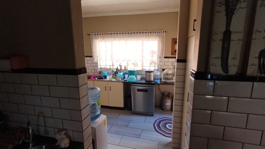 4 Bedroom Property for Sale in Amandasig Gauteng