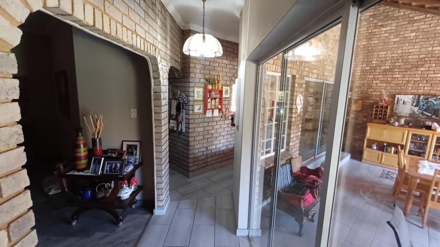 4 Bedroom Property for Sale in Amandasig Gauteng