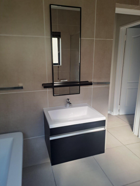 To Let 2 Bedroom Property for Rent in Kyalami Hills Gauteng