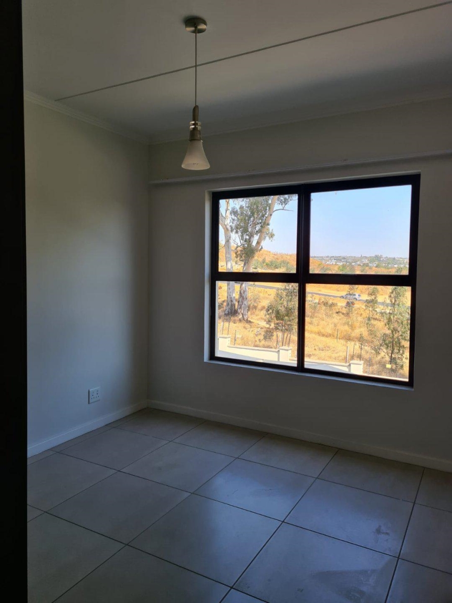 To Let 2 Bedroom Property for Rent in Kyalami Hills Gauteng