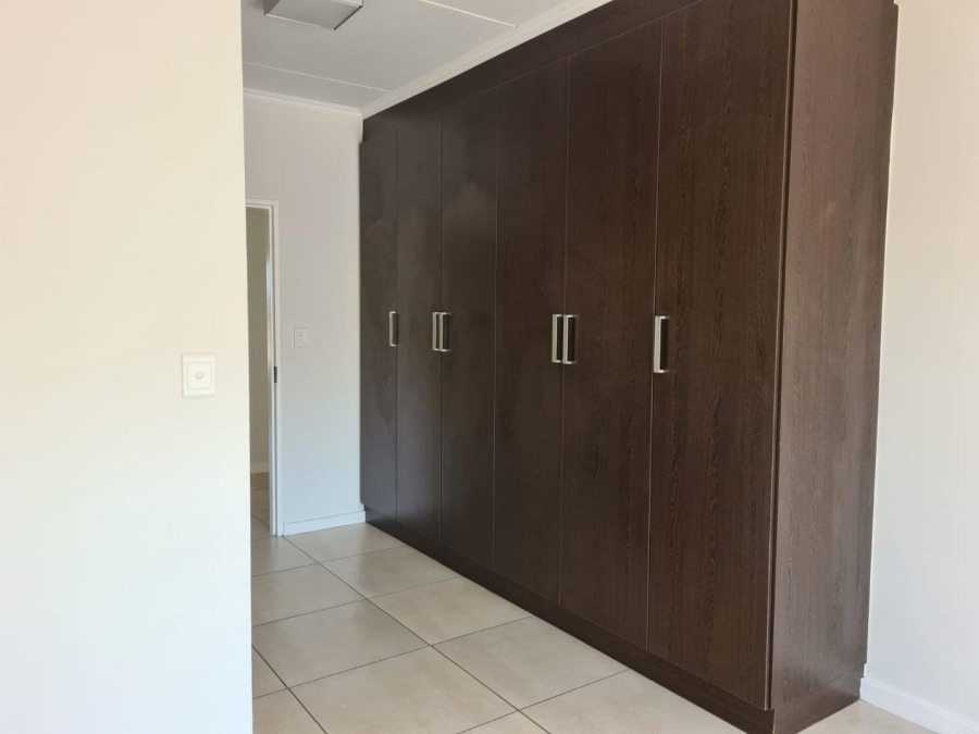 To Let 2 Bedroom Property for Rent in Kyalami Hills Gauteng