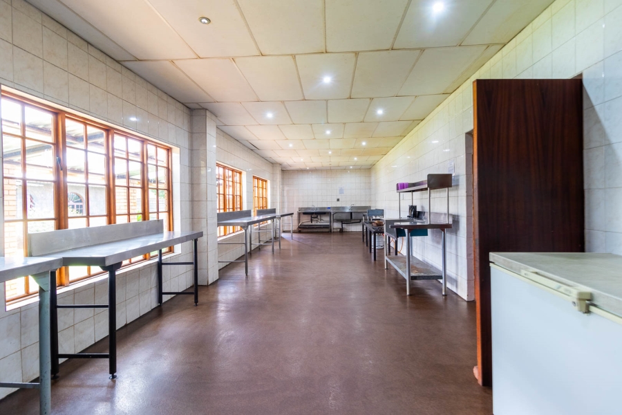 11 Bedroom Property for Sale in Tedderfield A H Gauteng
